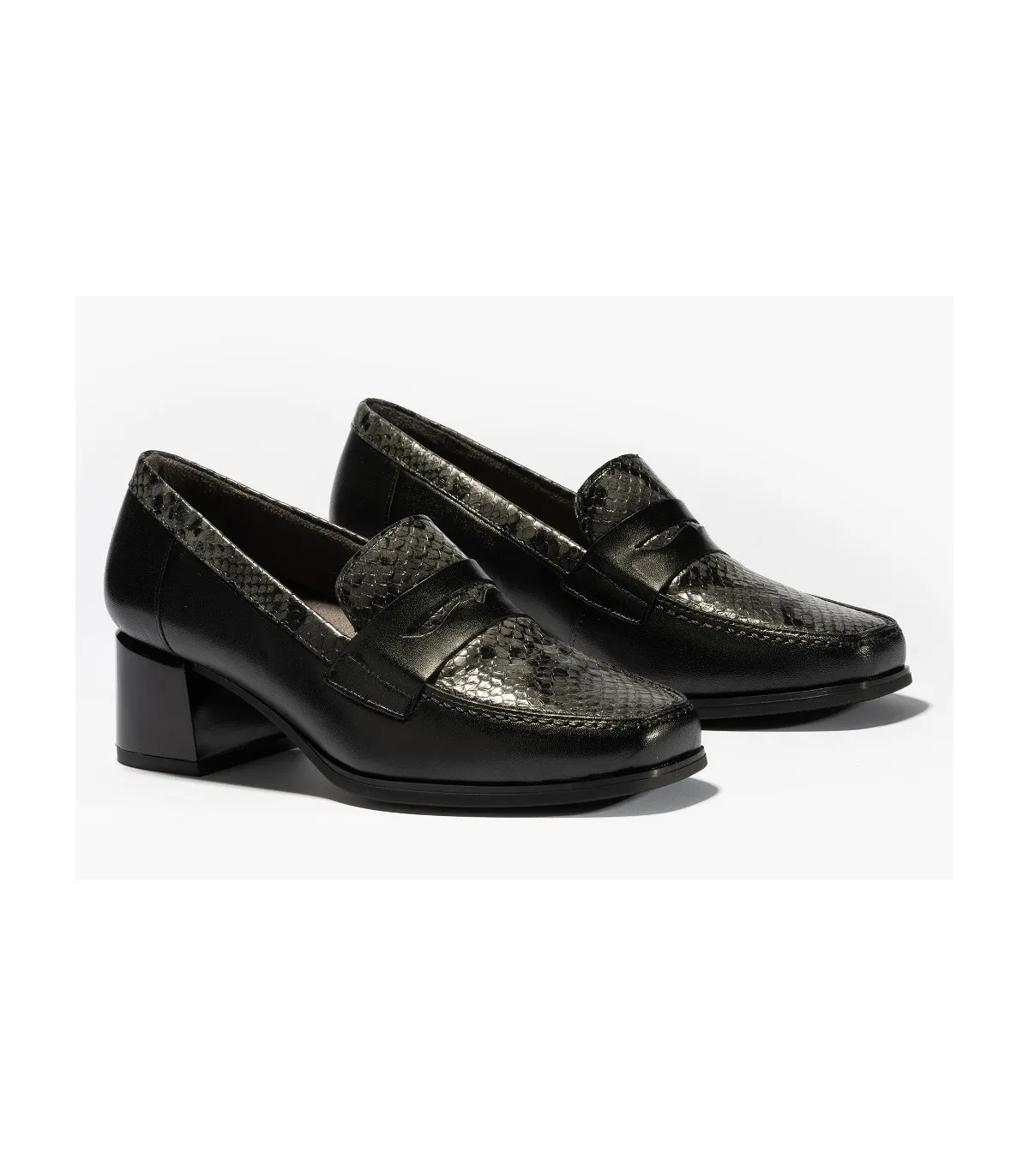 Mocasín para mujer en piel negra