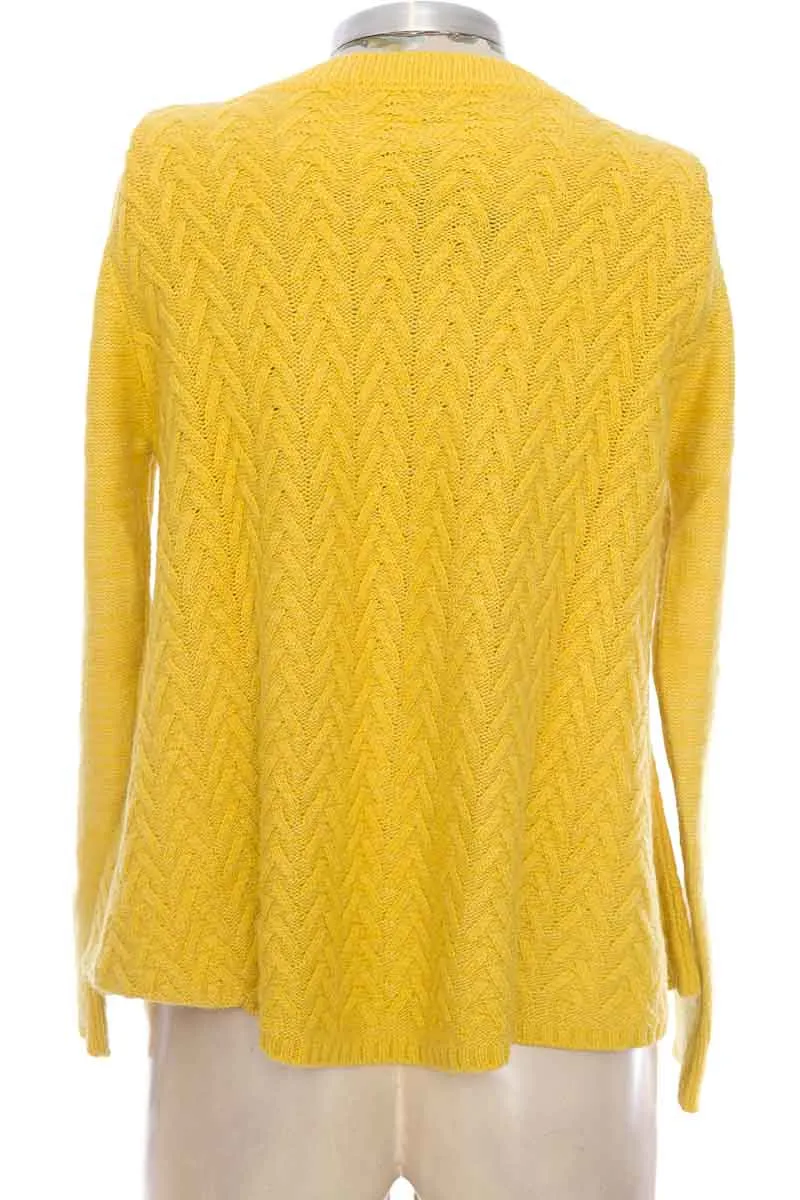 SWEATER COLOR AMARILLO  CALIFORNIA INN