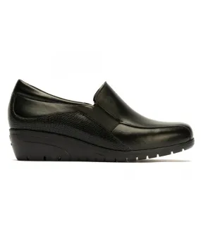 Zapato de confort con elástico lateral